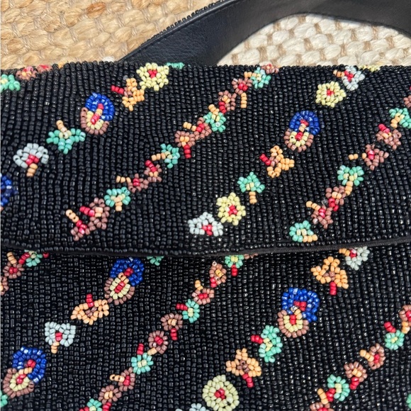 Black Beaded Floral Women's Bag - Picture 2 of 5